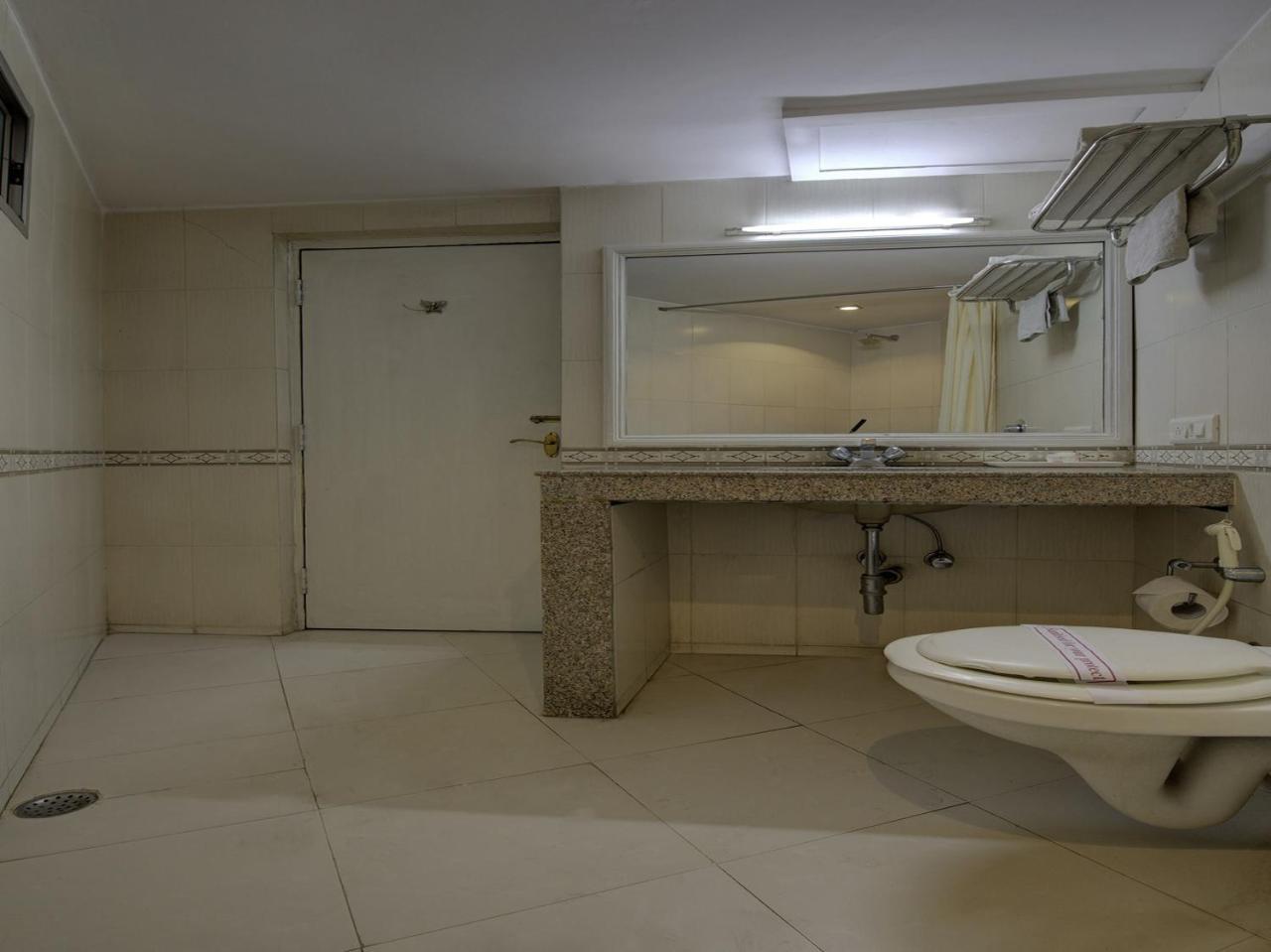 Oyo 1864 Hotel Yuvraj Ranchi Eksteriør bilde
